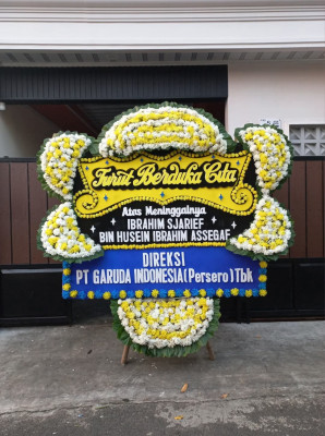 Papan Bunga Duka di Sundamekar